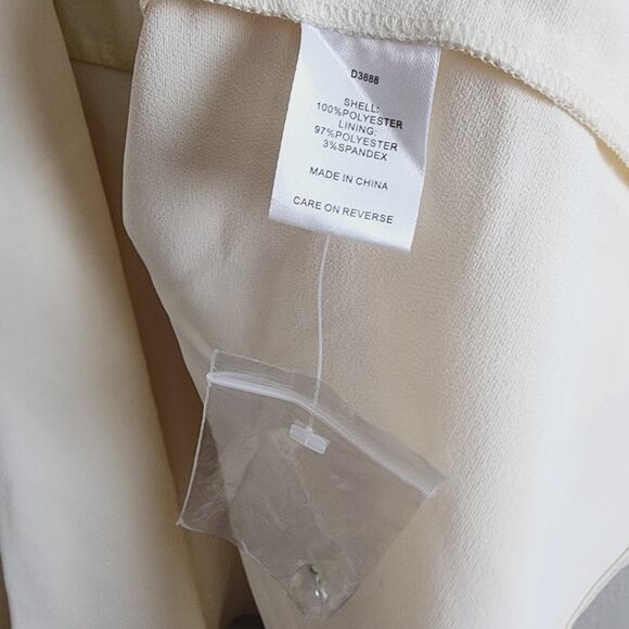 NEW Alexia Admor Phoebe Cream Satin Wrap Style Long Sleeve Dress - Picture 13 of 15